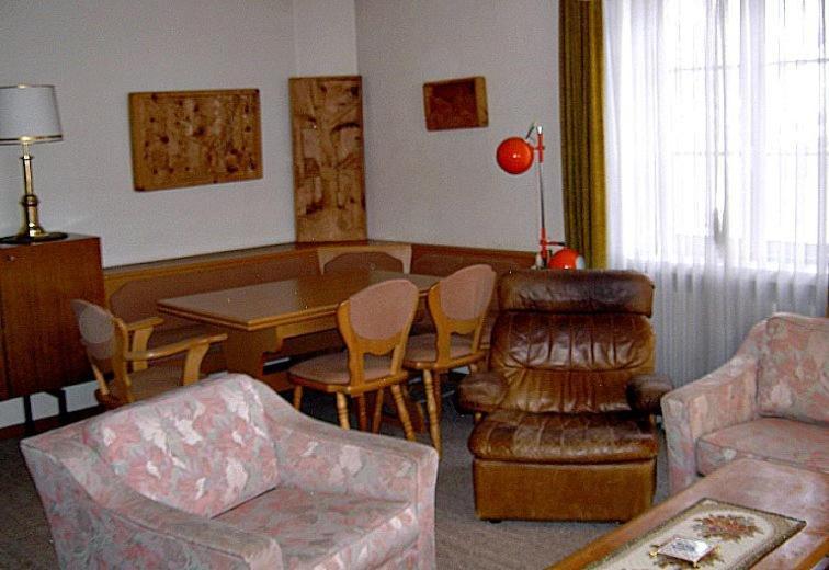 Chesa Crasta 6 Apartment Samedan Bagian luar foto